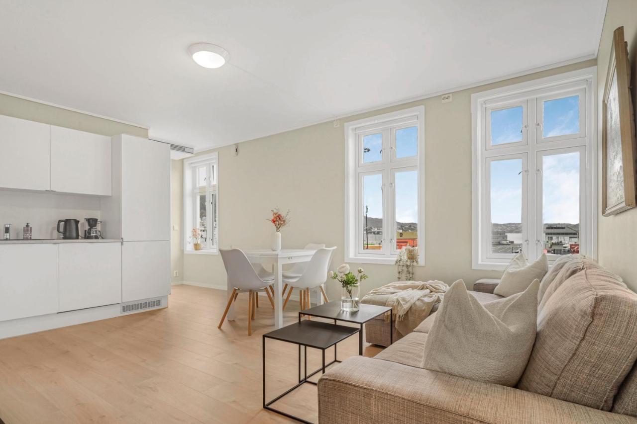 Contemporary City-Apartement With Views Of The Dock! Берген Экстерьер фото
